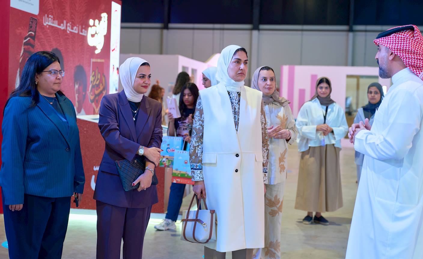 مستشار جلالة الملك المعظم للشؤون الثقافية والعلمية تزور مدينة شباب 2030