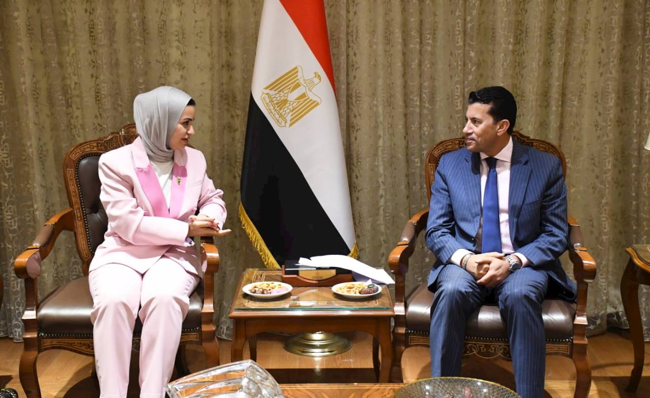 وزيرة شؤون الشباب تجتمع بوزير الشباب والرياضة في جمهورية مصر العربية