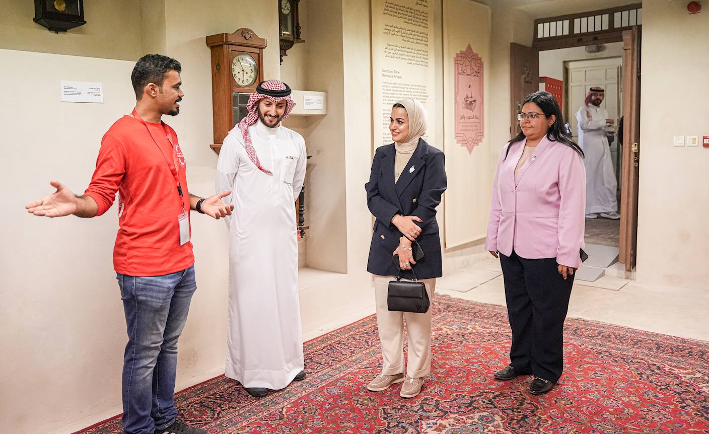 زارت متحف محمود إسماعيل الساعاتي..  وزيرة شؤون الشباب: مبادرات الشباب في "ليالي المحرق" تجسّد روح الإبداع وصون الهوية الوطنية