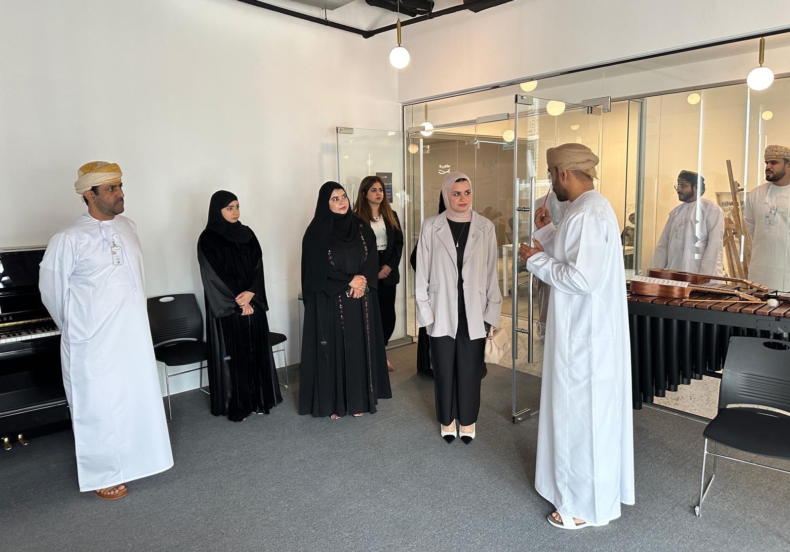 وزيرة شؤون الشباب تزور مركز الشباب في سلطنة عُمان