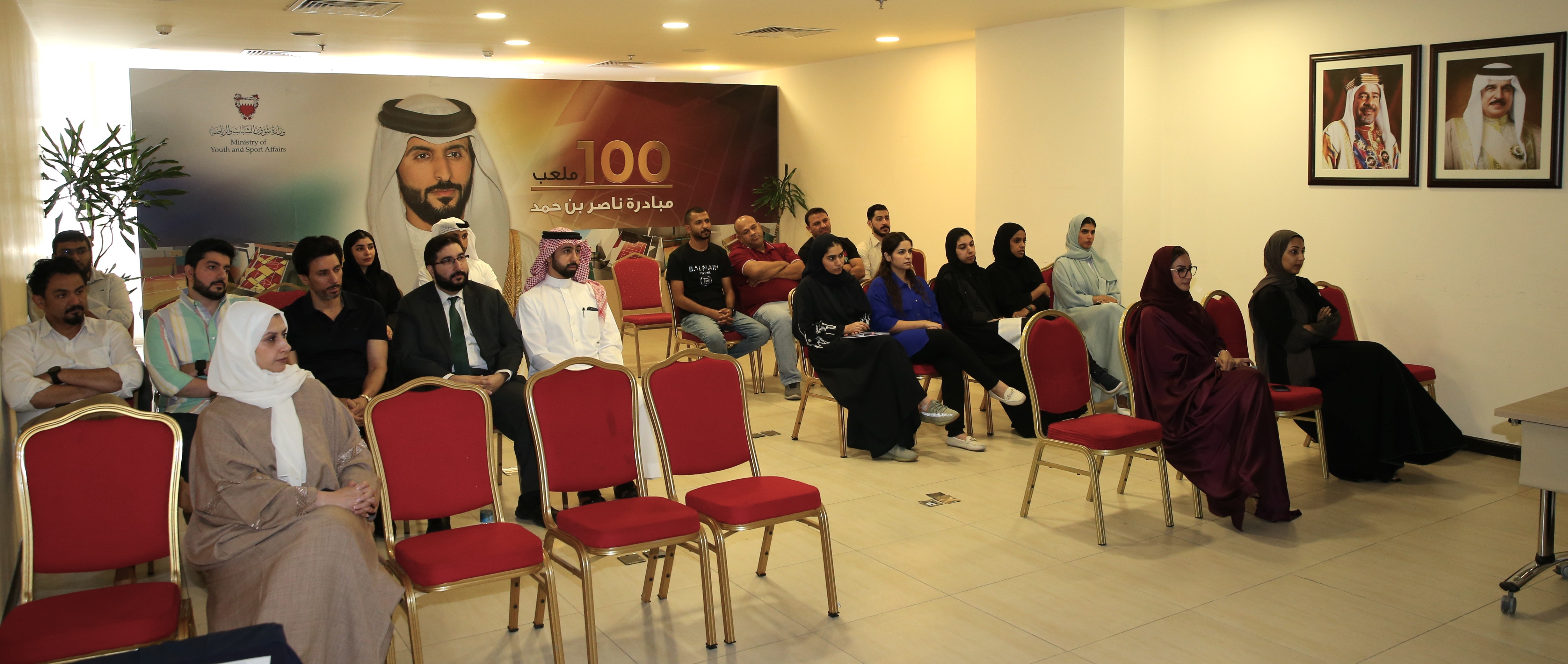 وزارة شؤون الشباب تعقد ورشة عمل "كفاءة الطاقة المتجددة" بالتعاون مع وزارة شؤون الكهرباء والماء