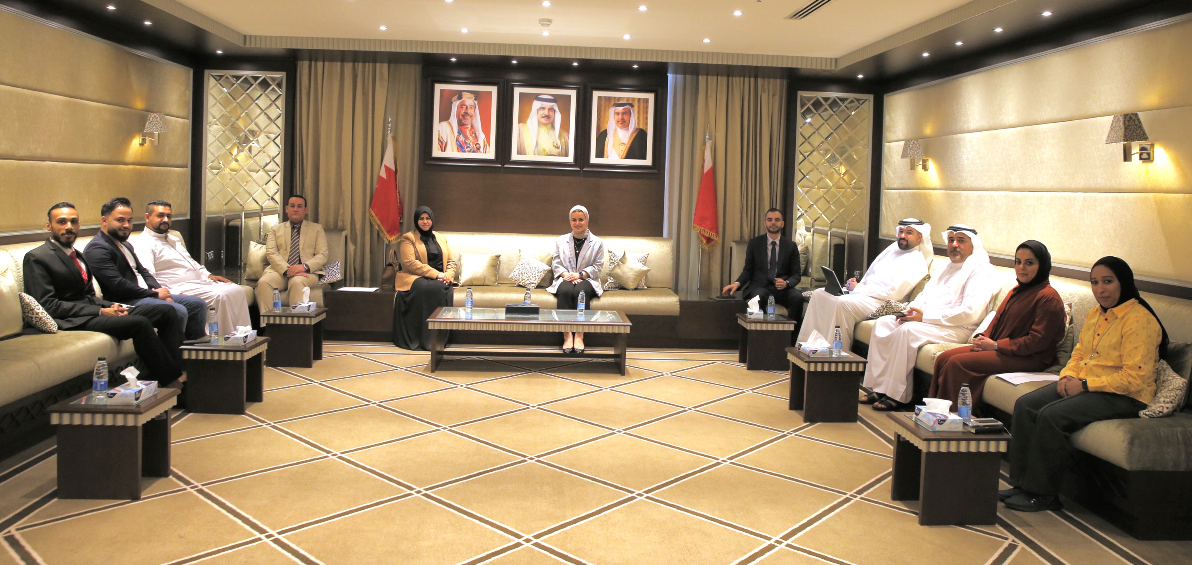 وزيرة شؤون الشباب: تطوير المبادرات والفعاليات الموجهة لمراكز تمكين الشباب