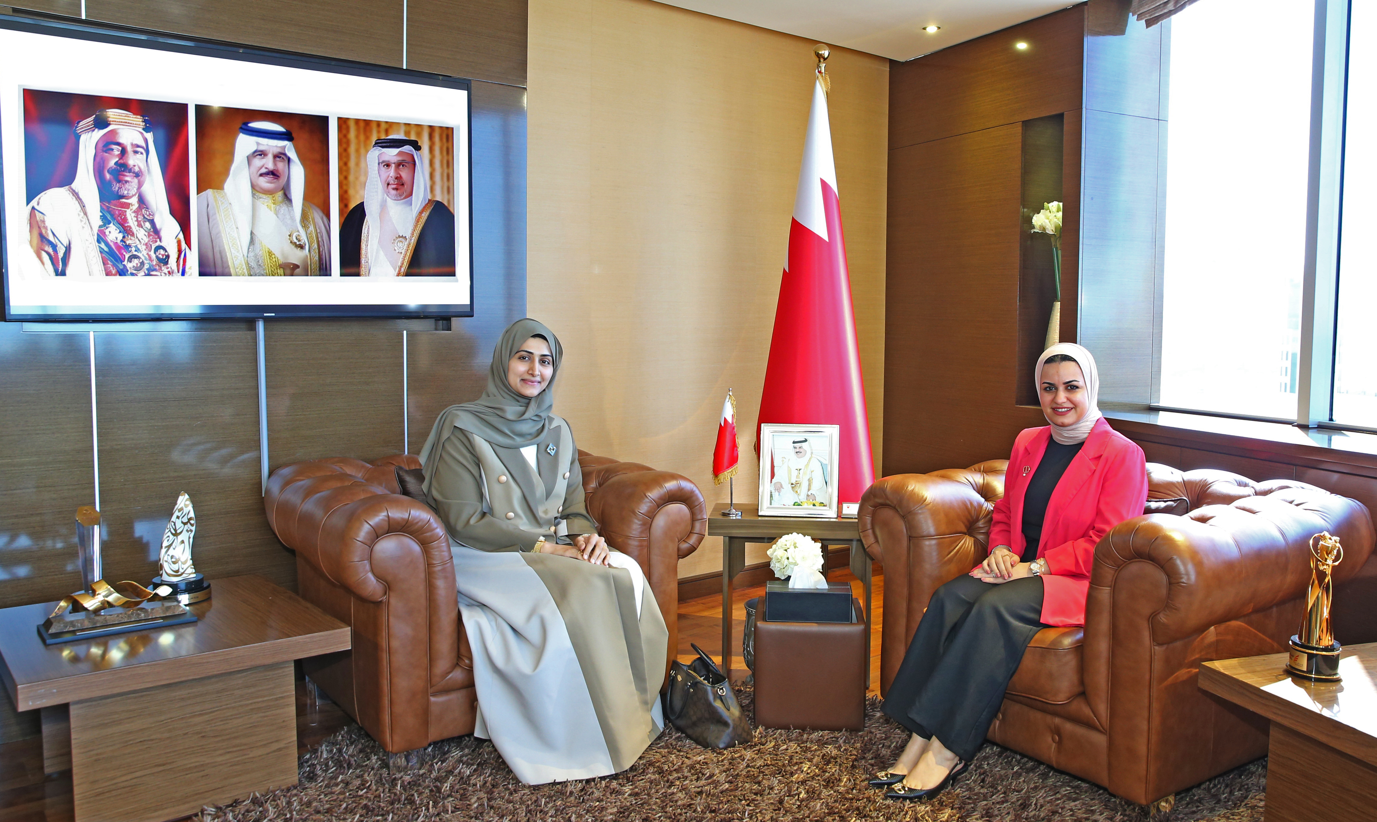 وزيرة شؤون الشباب تشيد بالجهود البحثية للدكتورة مريم هاشم