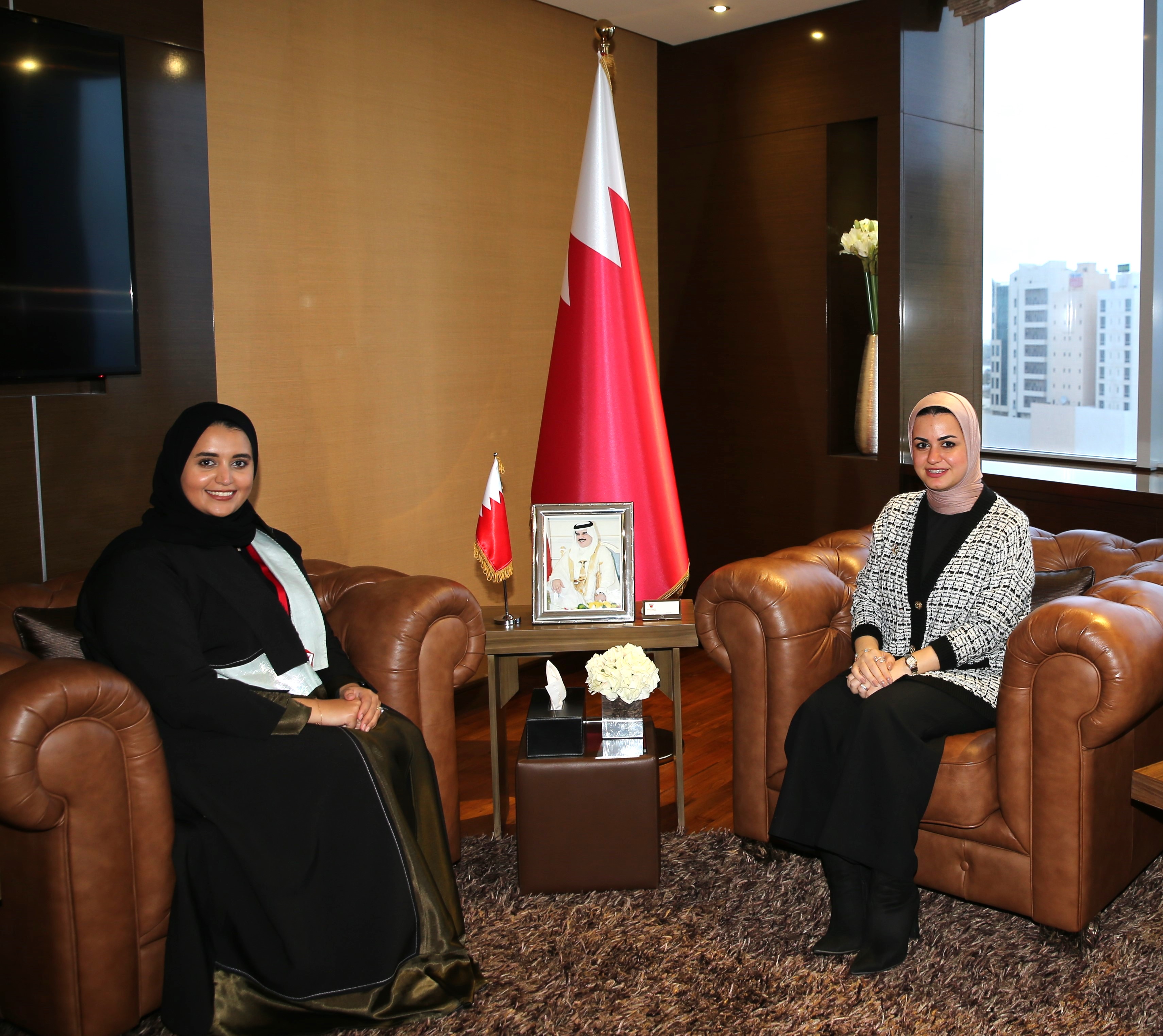 وزيرة شؤون الشباب تستقبل الفائزة بالنسخة الأولى في برنامج لامع سعيدة الجودر