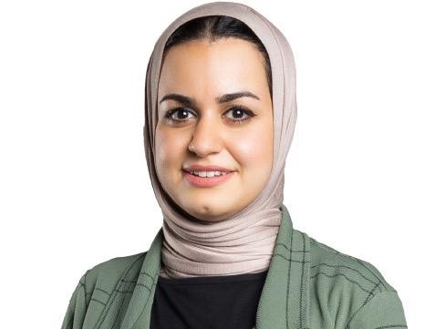 تعيين سعادة السيدة روان بنت نجيب توفيقي وزيراً لشئون الشباب