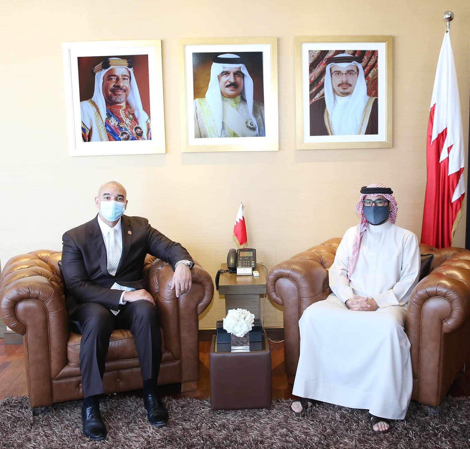 المؤيد يبحث التعاون مع عضو معهد العلوم التطبيقية في نيويورك