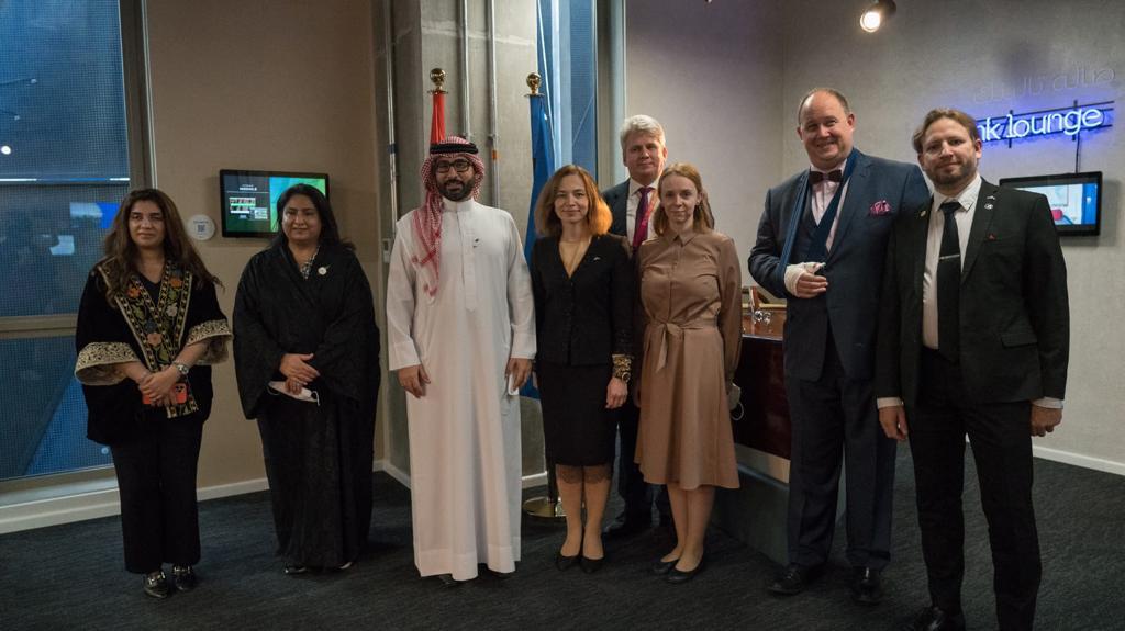 المؤيد يعقد اجتماعا مع وزيرة التعليم والبحث في جمهورية إستونيا