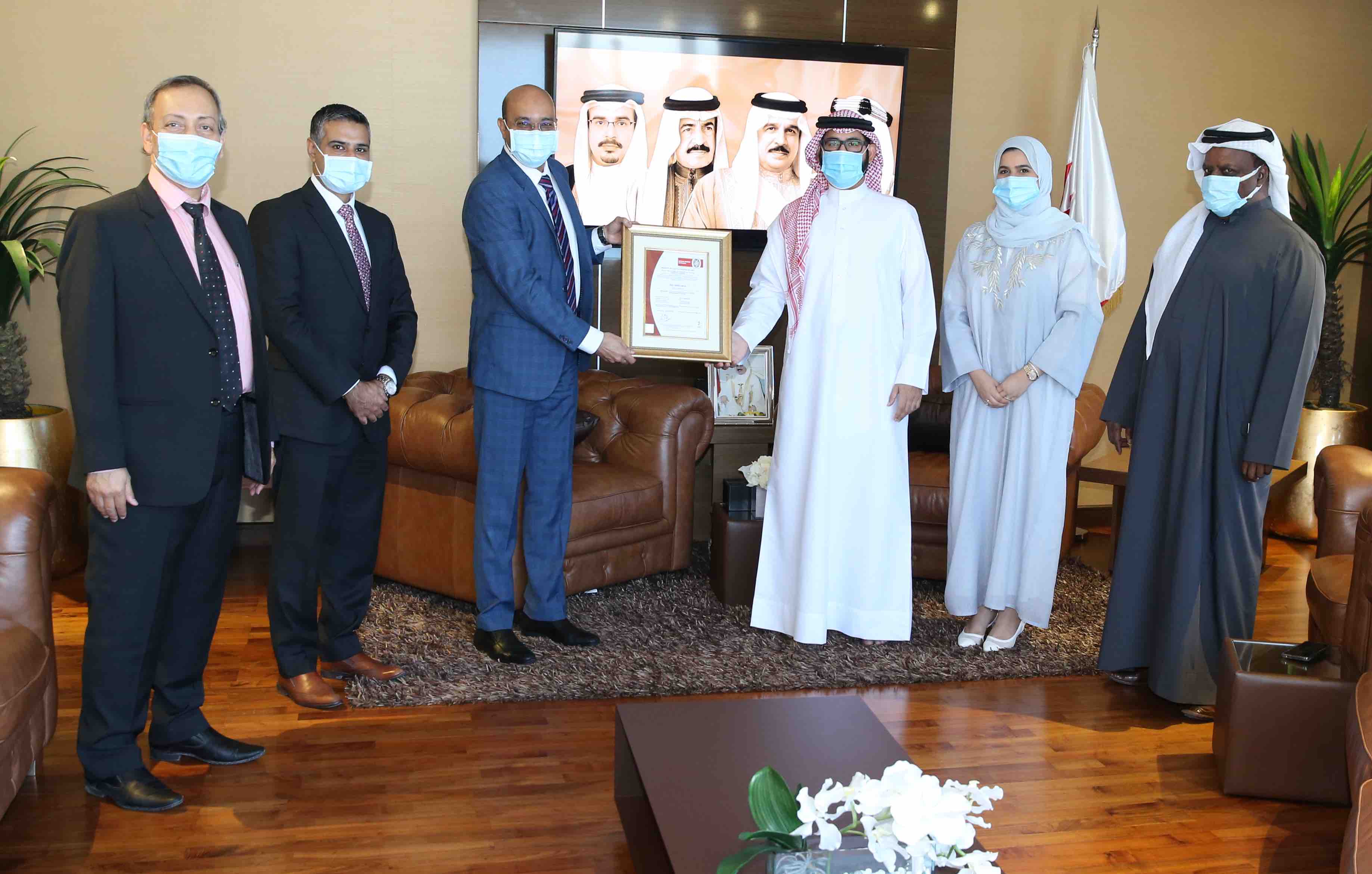  "الشباب والرياضة" تحصد شهادة الصحة والسلامة المهنية كأول وزارة حكومية