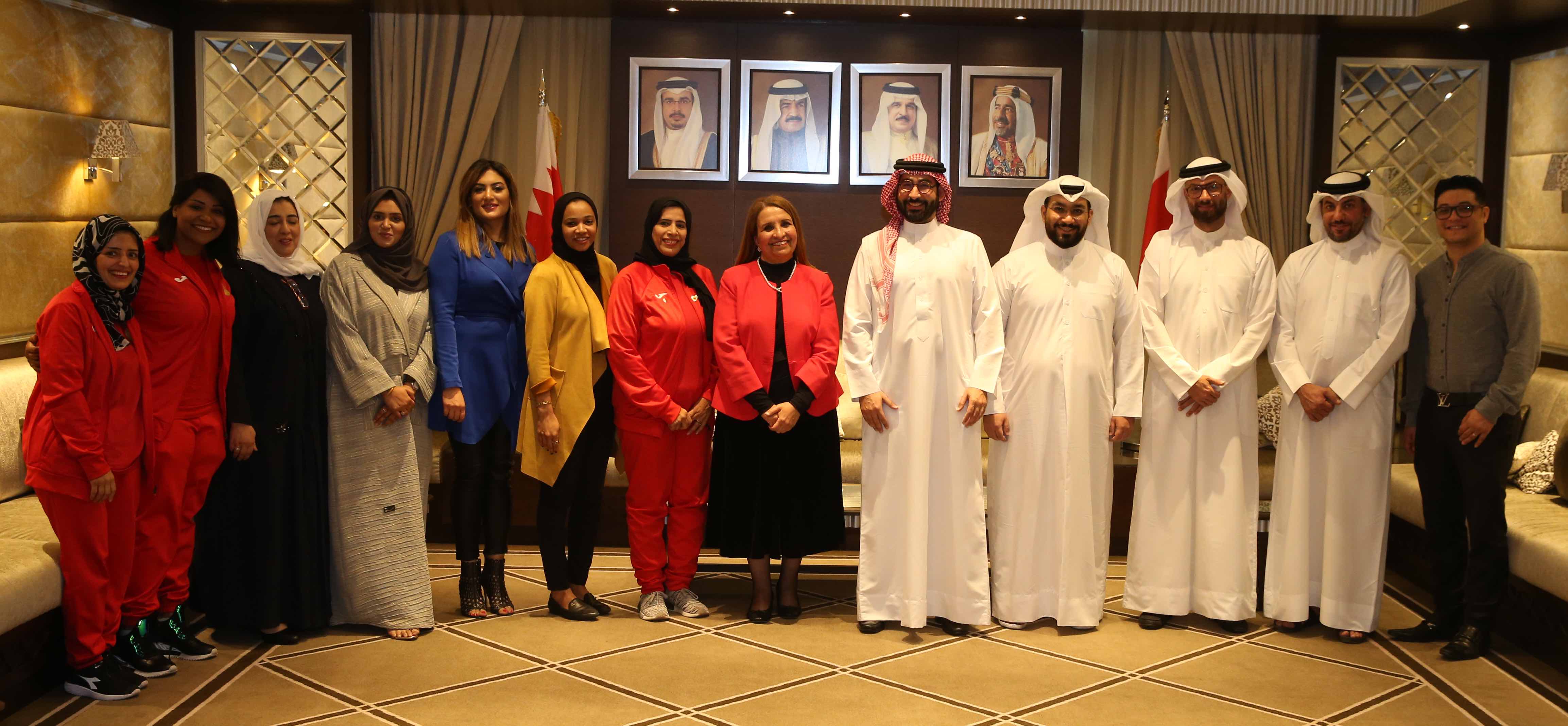 أكد أن رياضة الفتيات تسير بخطى ثابتة نحو التطور