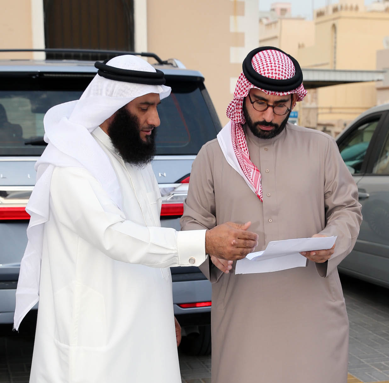 المؤيد يبحث مع النائب العسومي سبل الارتقاء بالقطاعين الشبابي والرياضي