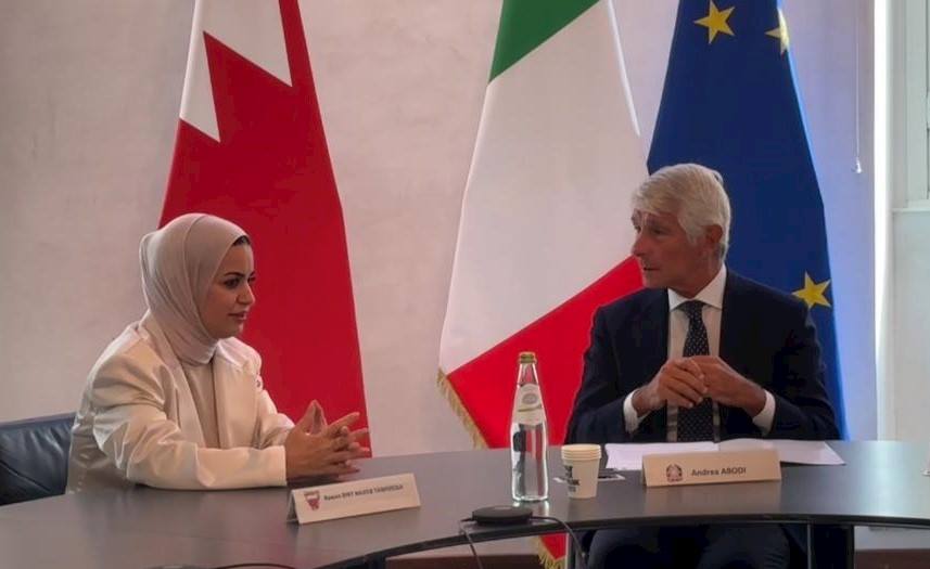 وزيرة شؤون الشباب تبحث مع نظيرها الإيطالي آفاق التعاون وتطوير المبادرات المشتركة