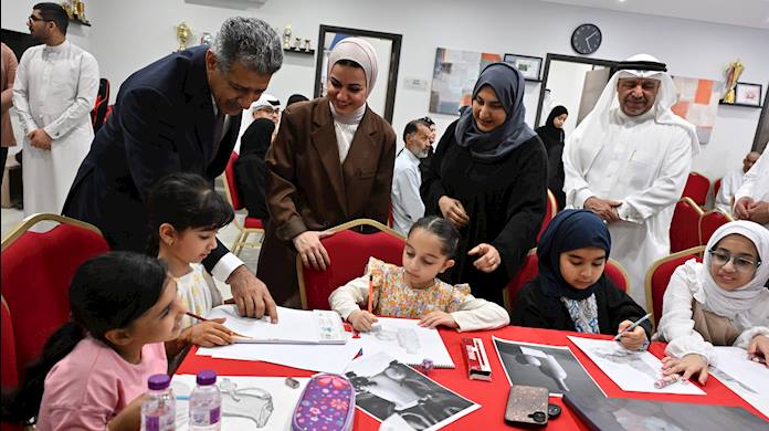 Youth Minister visits Al Qaryah Empowerment Centre