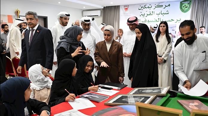 Youth Minister visits Al Qaryah Empowerment Centre
