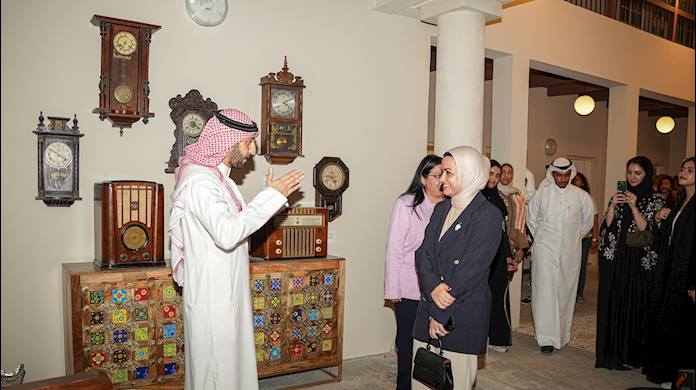 زارت متحف محمود إسماعيل الساعاتي..  وزيرة شؤون الشباب: مبادرات الشباب في "ليالي المحرق" تجسّد روح الإبداع وصون الهوية الوطنية